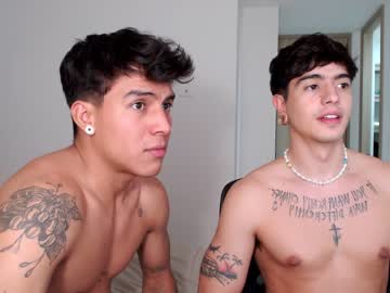 webcam man sebastiancollins live cam image #2199576