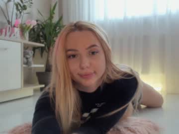 webcam girl meryfoxxx live cam image #5232240