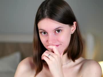webcam girl aislyfarran live cam image #10826439