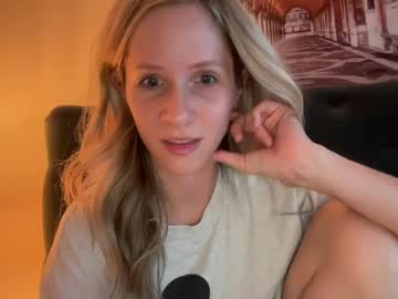 webcam girl luxlovely111 live cam image #12684932