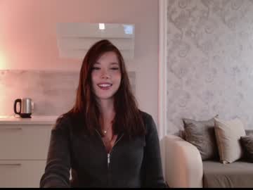 webcam girl bitter_moon live cam image #7997213