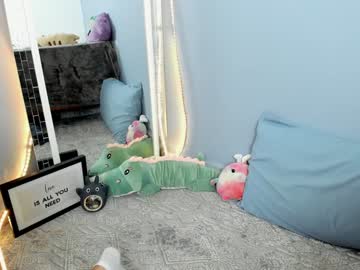 webcam girl frank_sasha live cam image #10063501