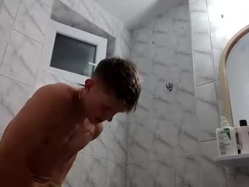 webcam man hogrider192 live cam image #7230495