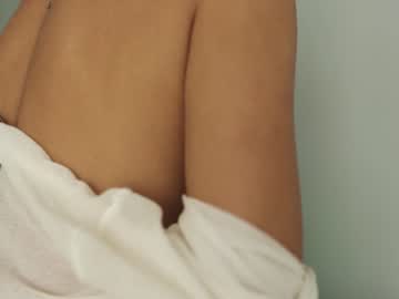 webcam girl star_gazing live cam image #2677613