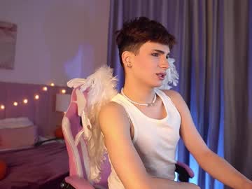 webcam man call__me_leo live cam image #10855493