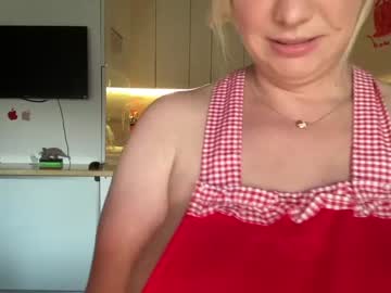 webcam girl kiradivine live cam image #7486134