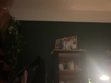webcam girl bmwm5f90 live cam image #12969925