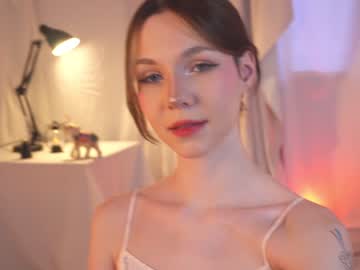 webcam girl kateuwugirl live cam image #7636965