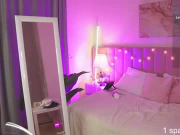 webcam girl rose_charming_ live cam image #9247698