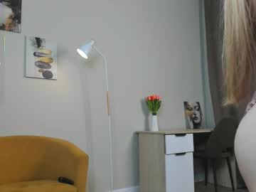 webcam girl dawnbullins live cam image #12847165