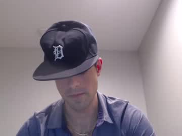 webcam man michmark23 live cam image #2474868