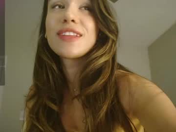 webcam girl valerie_james3 live cam image #9806077