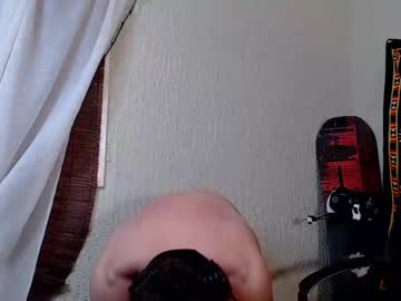 webcam man elfluvr live cam image #1824045