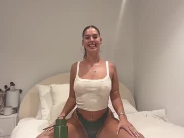 webcam girl yourgeorgiakingg live cam image #12215961