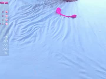webcam girl unicorngirls live cam image #2705981