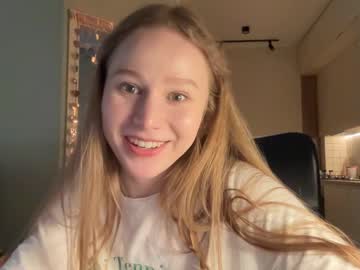 webcam girl whoisalisa live cam image #12699350