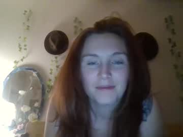 webcam girl moonlitcurrent live cam image #11671469