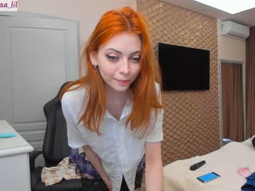 webcam girl lika_moon live cam image #2209517