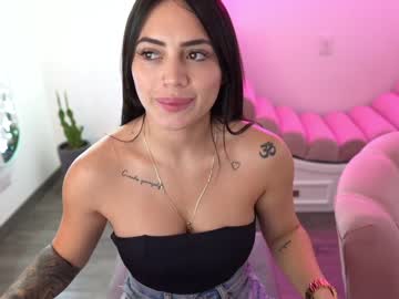 webcam girl ashlyeroberts1 live cam image #2662132