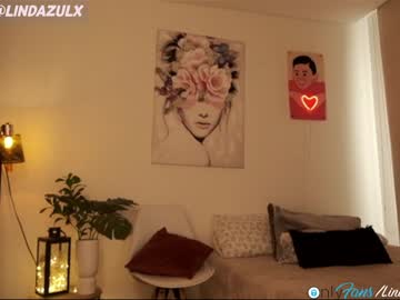 webcam girl lindabluee live cam image #5948304