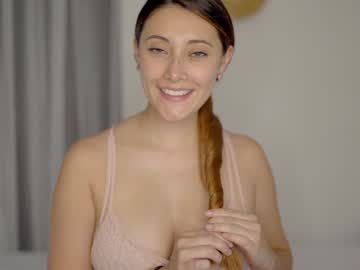 webcam girl kellytesh live cam image #11739832