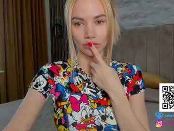 webcam girl dontbeshybaby live cam image #5174905