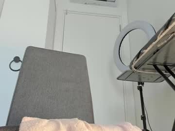 webcam girl yesonee live cam image #10227725
