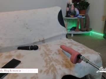 webcam girl jerilynn live cam image #3791997