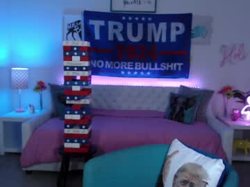 webcam girl holihurricane live cam image #10808472
