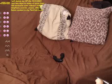 webcam man mr_evans_official live cam image #552948