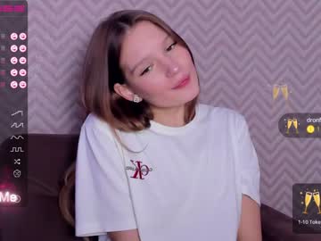 webcam girl aylin_cute live cam image #4622870