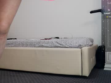webcam girl carmela_fox live cam image #8060460