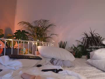 webcam girl _deepthroatgalactica live cam image #2300979