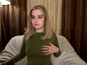 webcam girl cute_siberian_girl live cam image #9187460