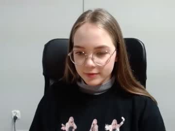 webcam girl violetta_kl live cam image #2085963