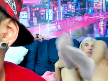 webcam couple heavens_or_hell2 live cam image #140460