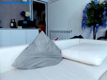 webcam girl dulceyjohn live cam image #7475205