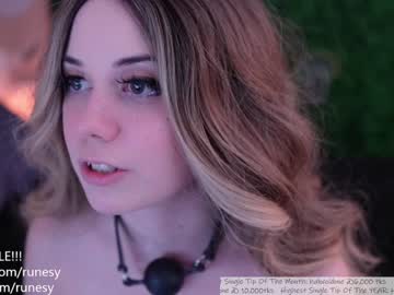 webcam girl runesy live cam image #4122835
