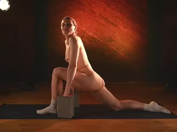 webcam girl rocknrose live cam image #12766283