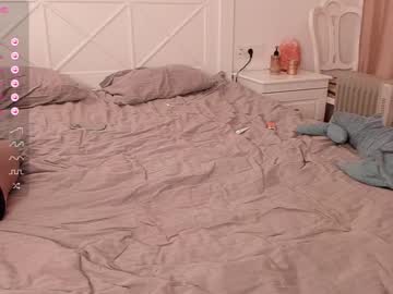 webcam couple sunsay_effie live cam image #8352144