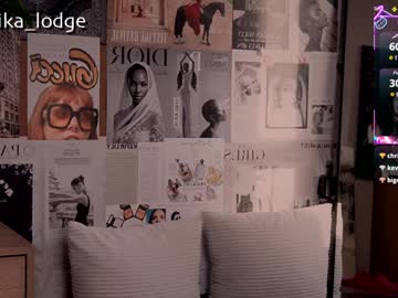 webcam girl nika_lodge live cam image #12464876