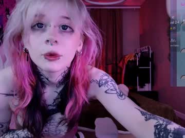 webcam girl lollyshy__ live cam image #11574527