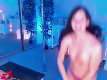 webcam girl ticketshow live cam image #3615726