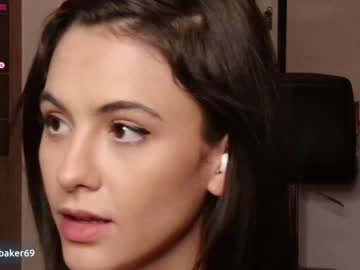 webcam girl gia_baker live cam image #3144417