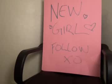 webcam girl lolaannie live cam image #3930458