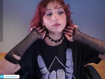 webcam girl greeny_mat live cam image #9957888