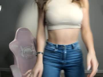 webcam girl brittcubitt live cam image #8586079