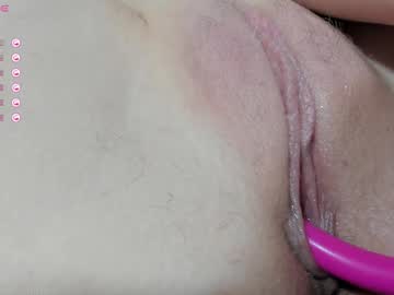 webcam girl merrilyn live cam image #12244124