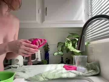 webcam girl pretendlunch live cam image #6644542