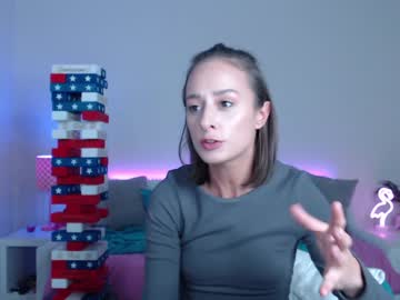 webcam girl holihurricane live cam image #1289393